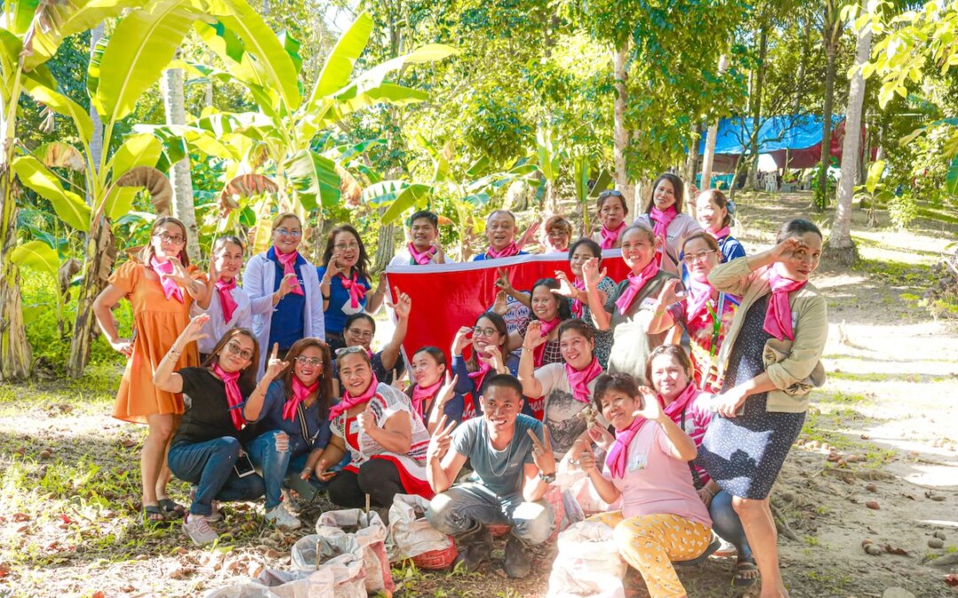 TC Empowers the Solo-Parents through Ginger-Chili Liniment and Balm-making